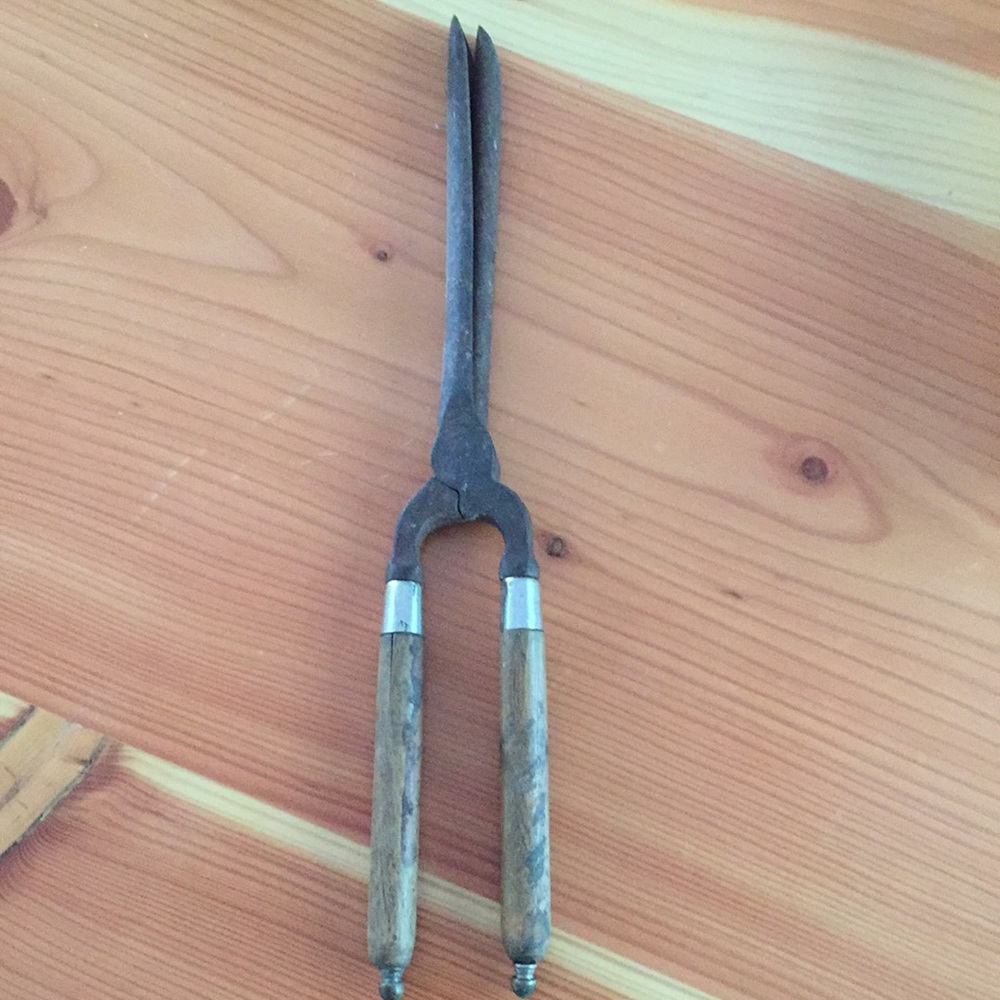 Antique Wood Handled Curling Iron